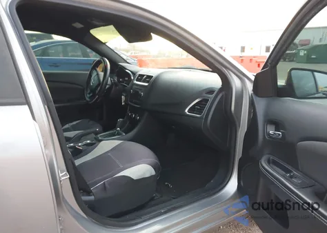 2014 Dodge Avenger Se z USA, uszkodzony, nr VIN 1C3CDZAB4EN216146